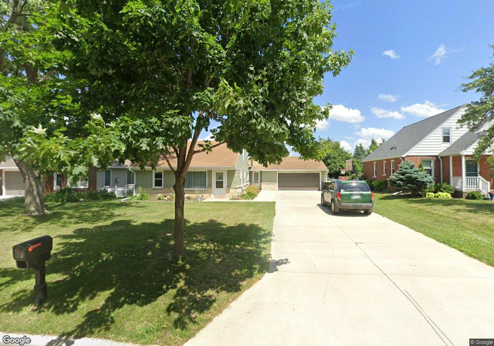 2124 N 113th St, Milwaukee, WI 53226 - photo 1