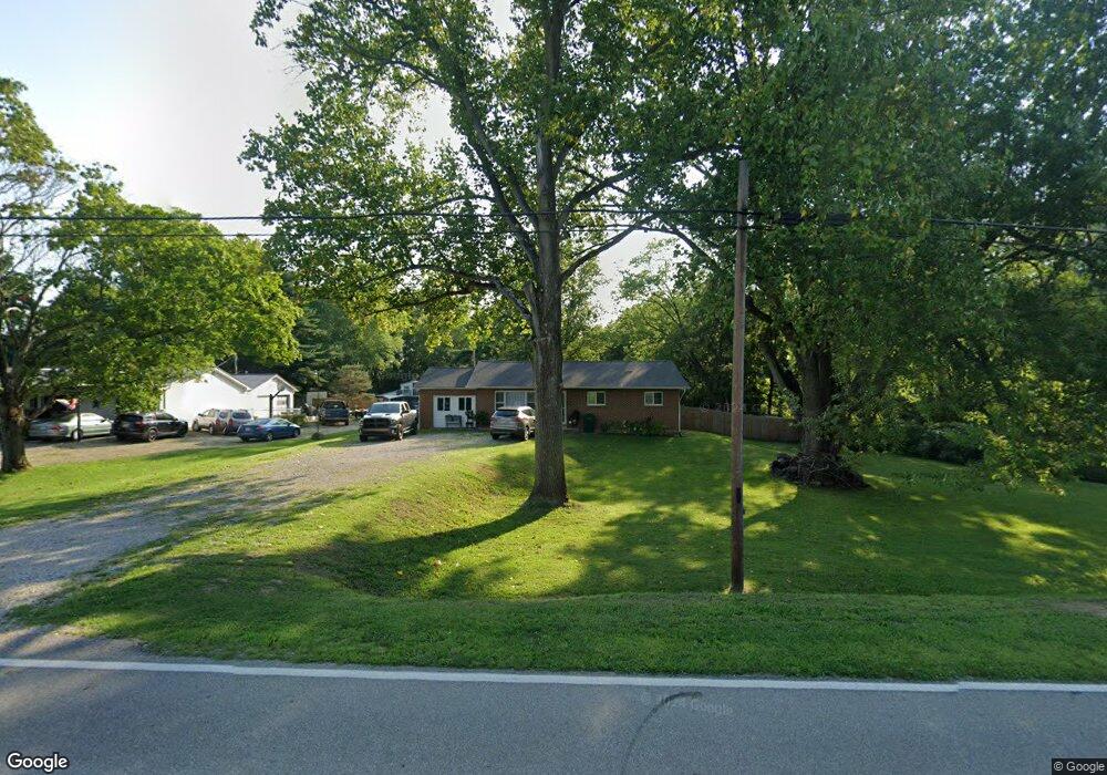 2719 N Court St, Circleville, OH 43113 - photo 1