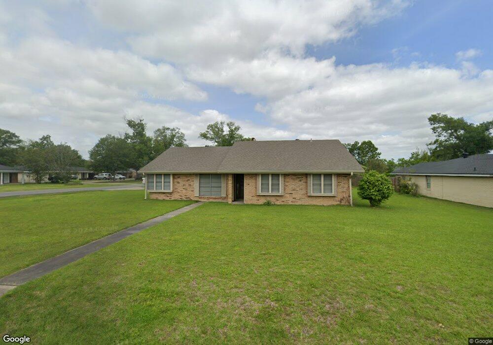 1310 Springwood Ln, Lake Charles, LA 70605 - photo 1