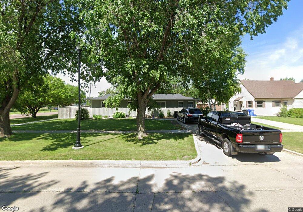 1929 17th St S, Fargo, ND 58103 - photo 1