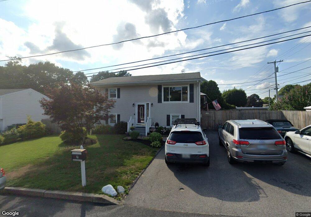 7 Cindy James Cir, Warwick, RI 02889 - photo 1