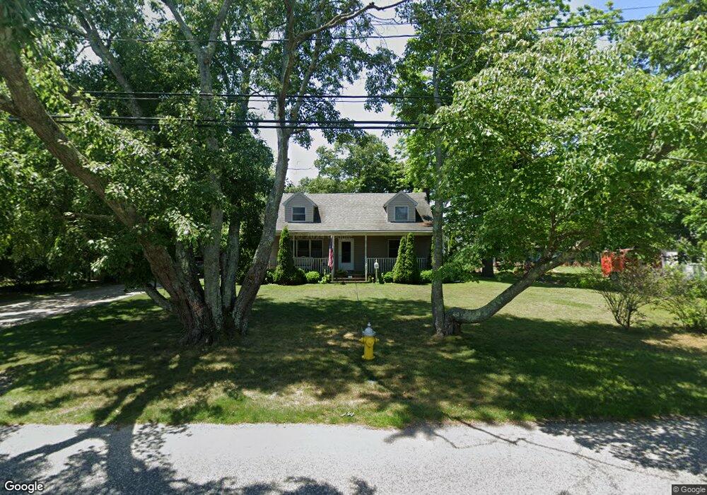 10 Boylan Ln, Blue Point, NY 11715 - photo 1