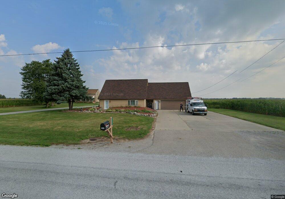 1195 E Beaver Rd, Kawkawlin, MI 48631 - photo 1