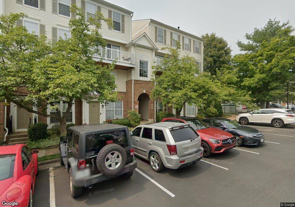 46994 Courtyard Square unit 302, Sterling, VA 20164 - photo 1