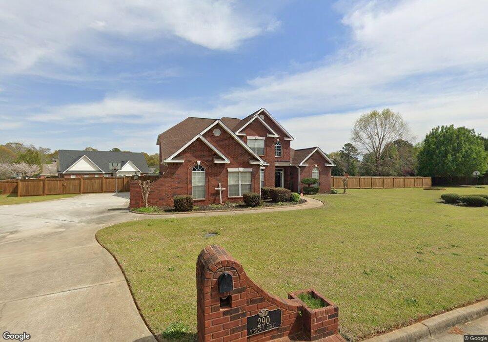 290 Victoria Cir, Warner Robins, GA 31088 - photo 1