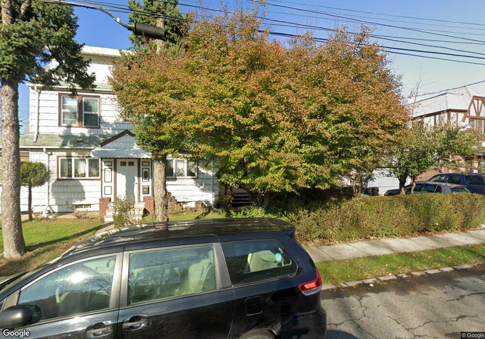 15803 Laburnum Ave, Flushing, NY 11358 - photo 1