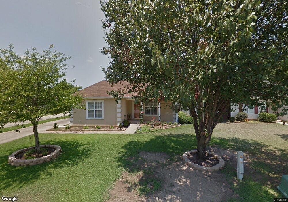 122 Camelot Place, Warner Robins, GA 31093 - photo 1