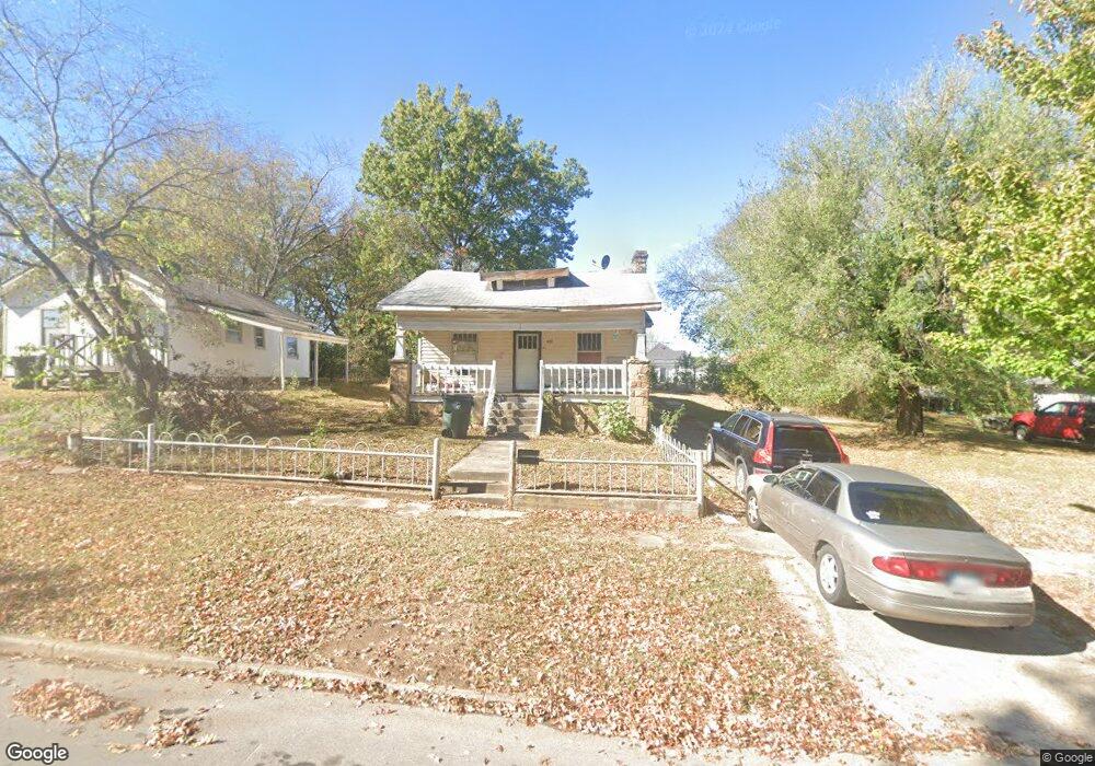 922 S Rogers Ave, Okmulgee, OK 74447 - photo 1