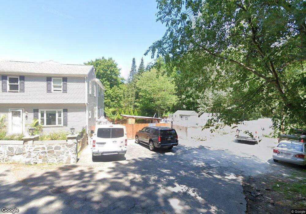 21 Lily Park Ave, Saugus, MA 01906 - photo 1