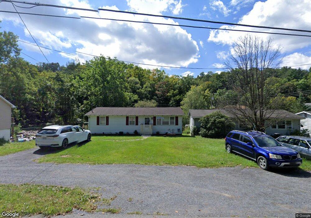 206 Keystone Ln, Berkeley Springs, WV 25411 - photo 1