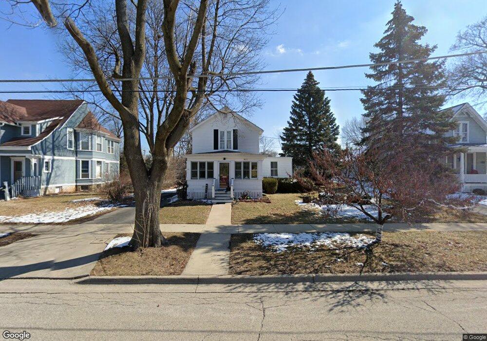 821 N Spring St, Elgin, IL 60120 - photo 1