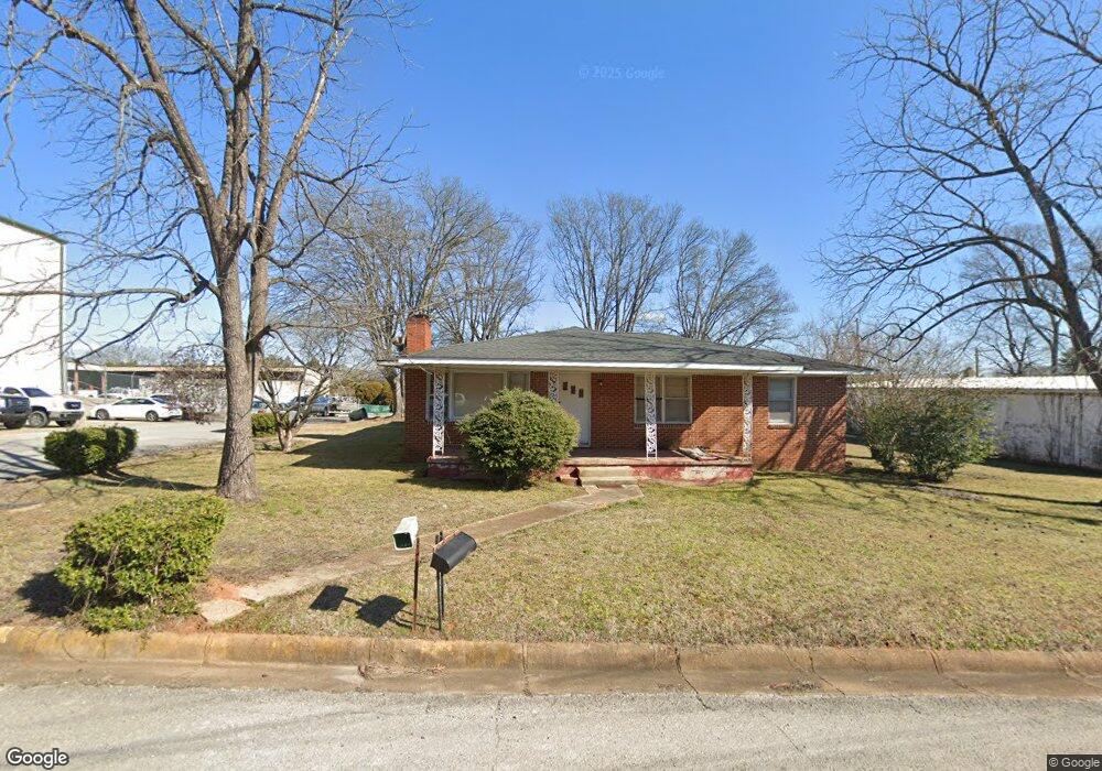 301 S Chestnut St, Florence, AL 35630 - photo 1