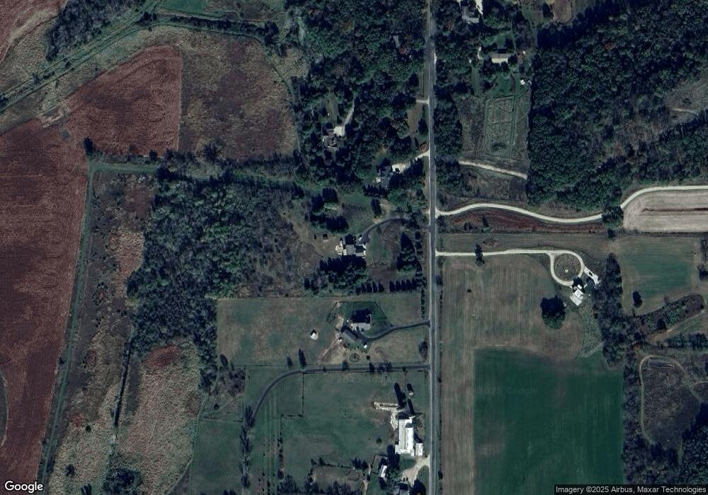 N9399 Legler Rd, Brooklyn, WI 53521 - photo 1