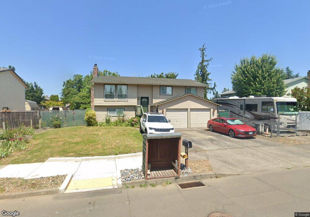 1215 SW 26th St, Troutdale, OR 97060 - photo 1