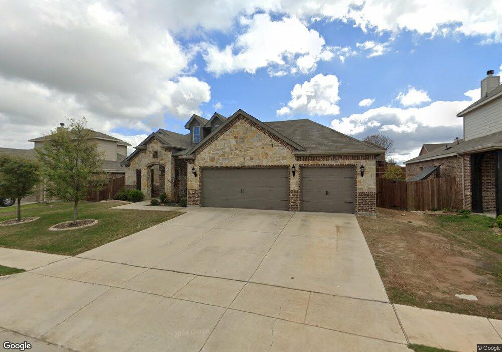 1624 Signature Dr, Weatherford, TX 76087 - photo 1
