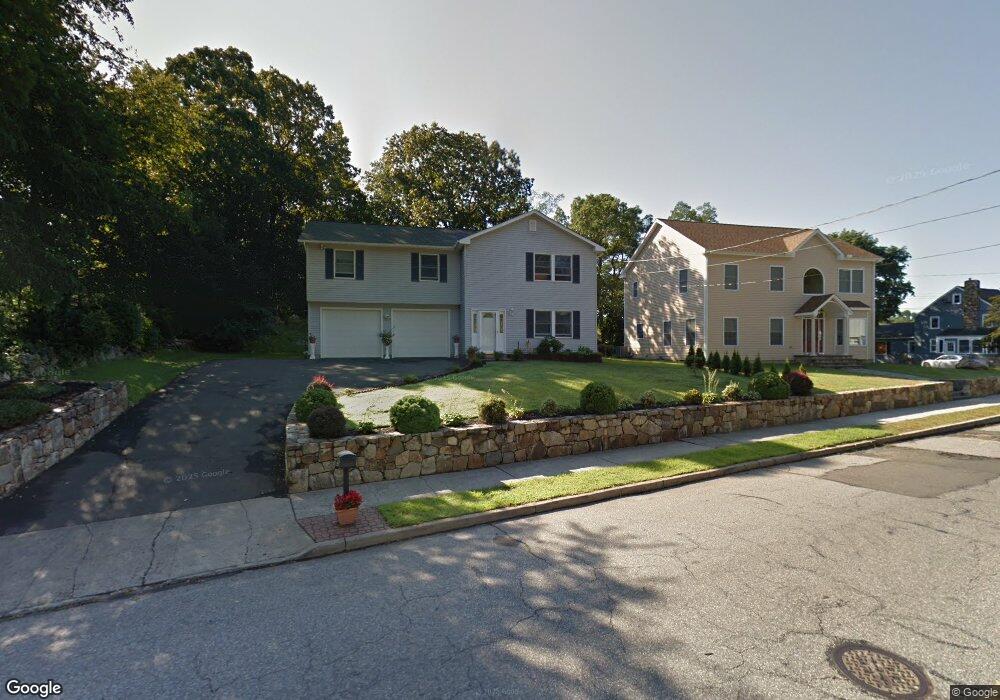 381 Vincellette St, Bridgeport, CT 06606 - photo 1