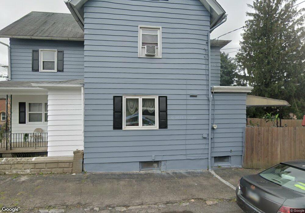 635 N Wyoming St, Hazleton, PA 18201 - photo 1