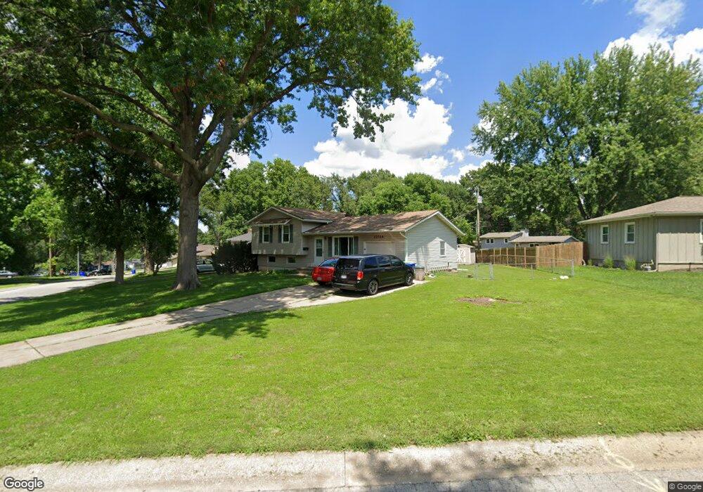 10714 W 72nd St, Shawnee, KS 66203 - photo 1
