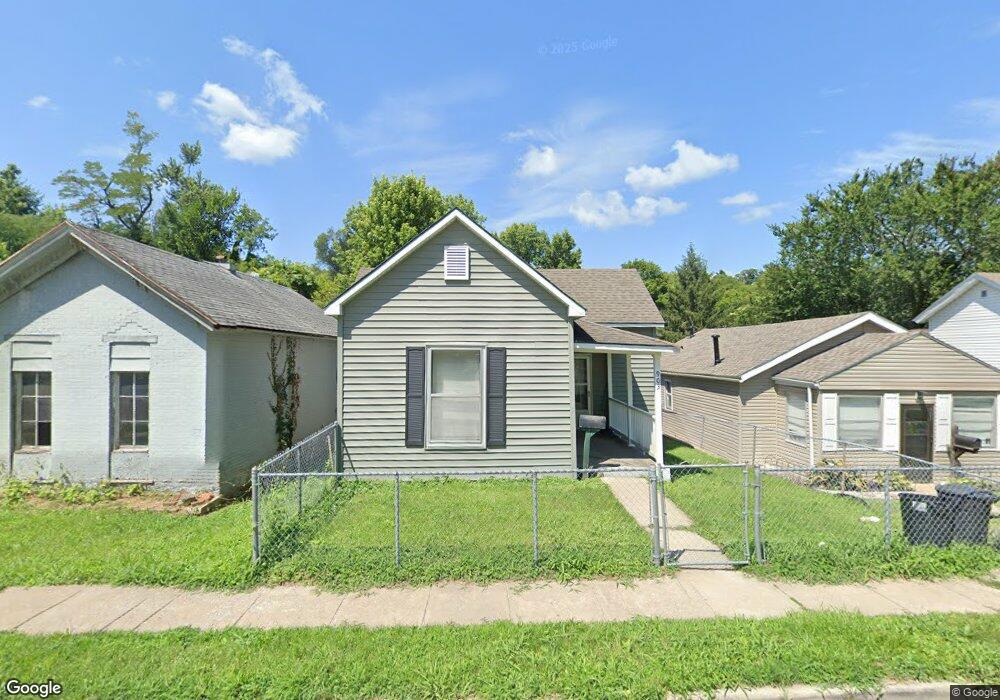 903 Fulton Ave, Hannibal, MO 63401 - photo 1
