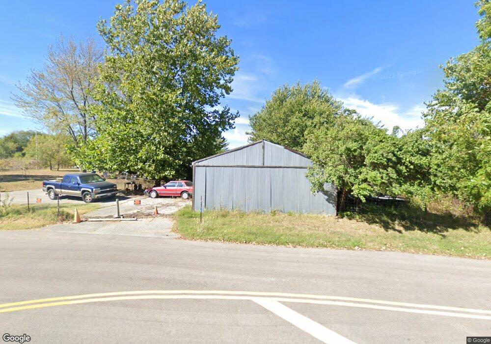 5812 Maurer Rd, Shawnee, KS 66217 - photo 1