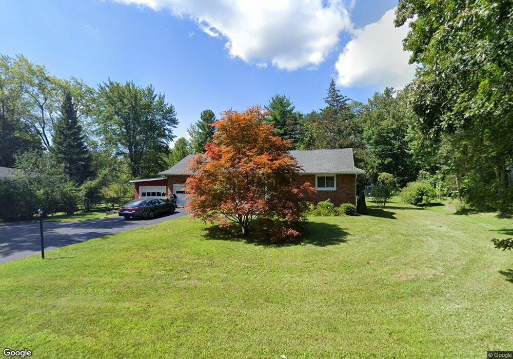 639 St Davids Ln, Schenectady, NY 12309 - photo 1