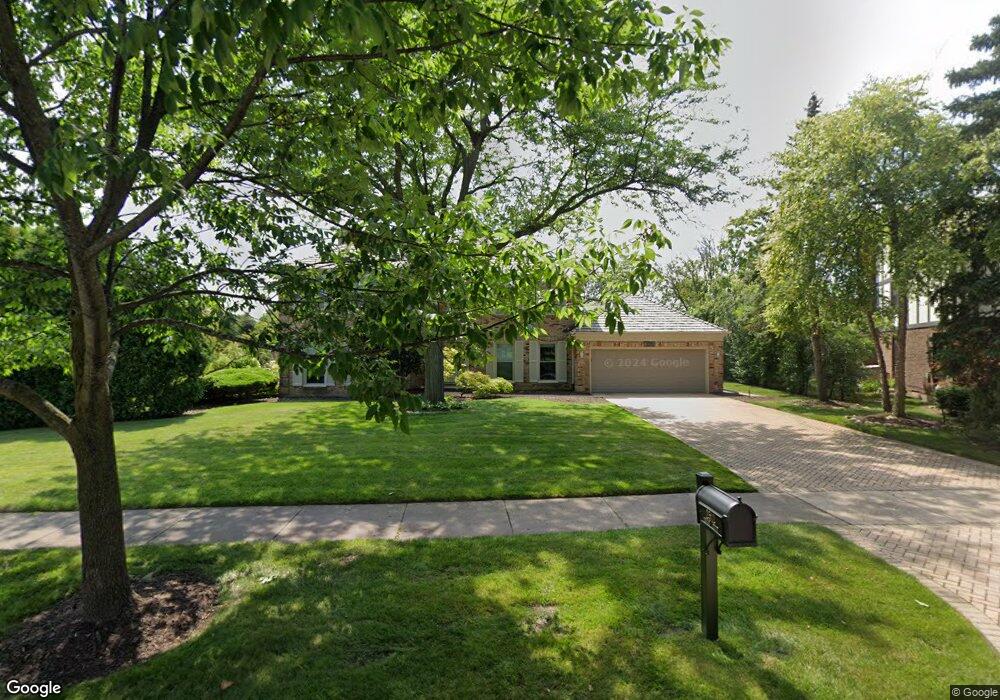 2512 Osage Dr, Glenview, IL 60026 - photo 1