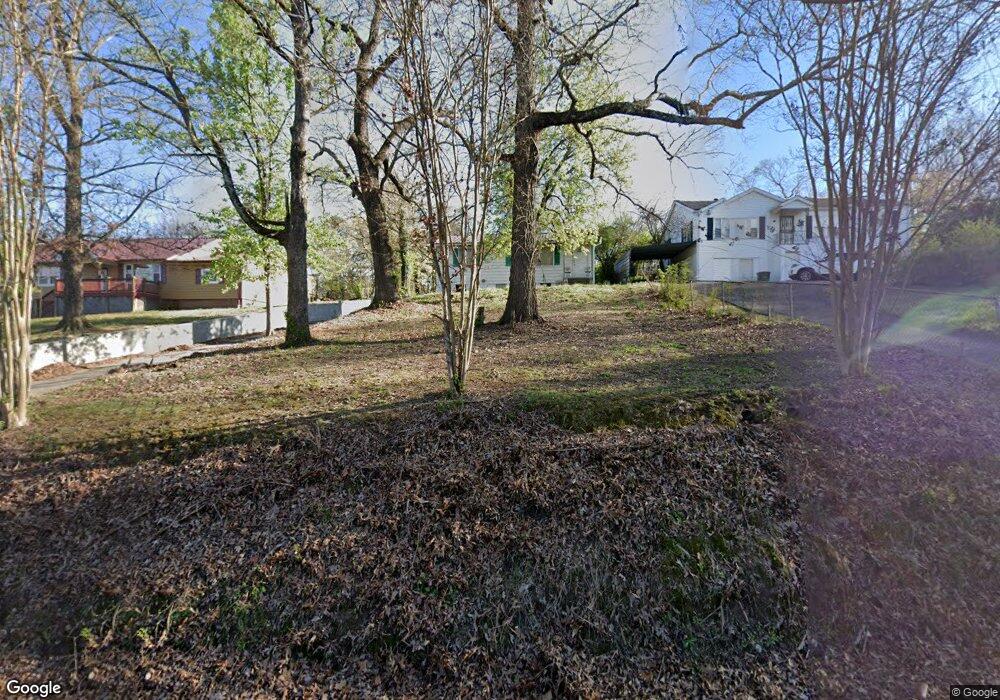 407 Lakeview Dr, Rossville, GA 30741 - photo 1