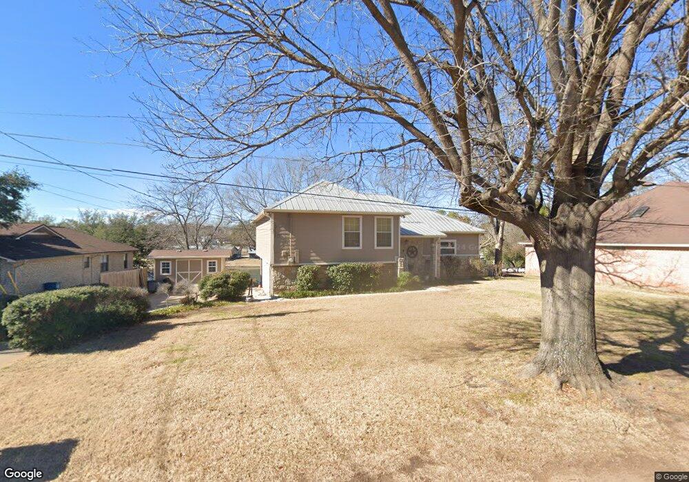 4227 Bay Shore Cir, Granbury, TX 76049 - photo 1