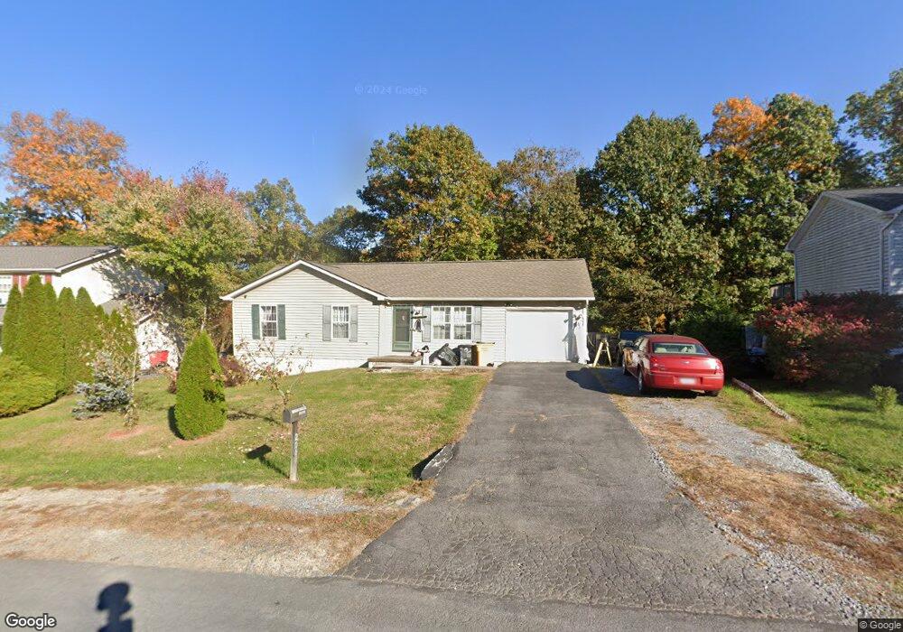 206 Longwood Dr, Bunker Hill, WV 25413 - photo 1