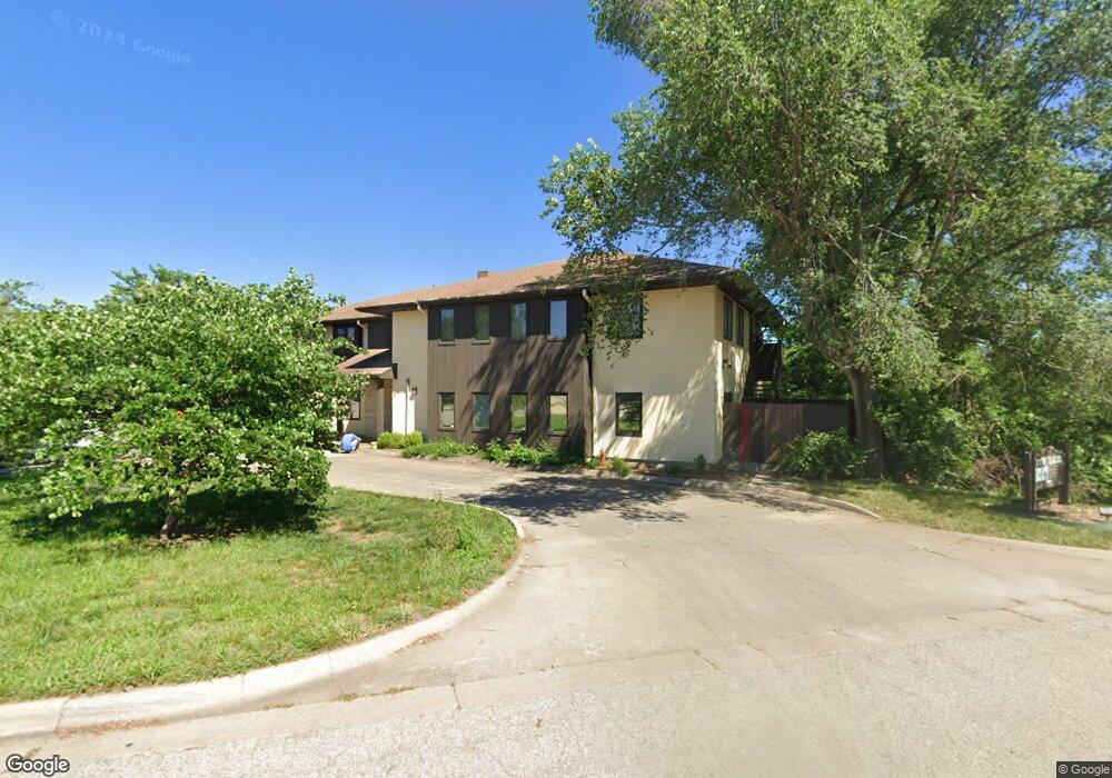 3360 SW Harrison St, Topeka, KS 66611 - photo 1