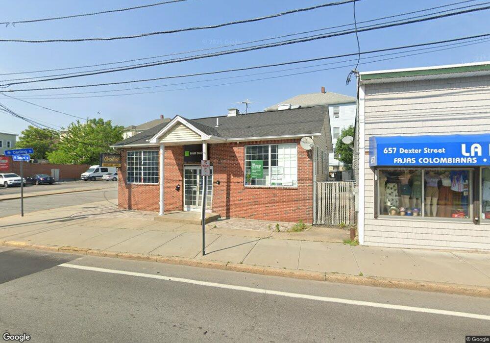 661 Dexter St, Central Falls, RI 02863 - photo 1