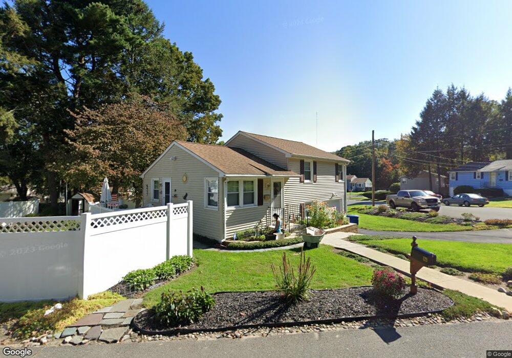 129 Longmeadow Dr, Waterbury, CT 06706 - photo 1