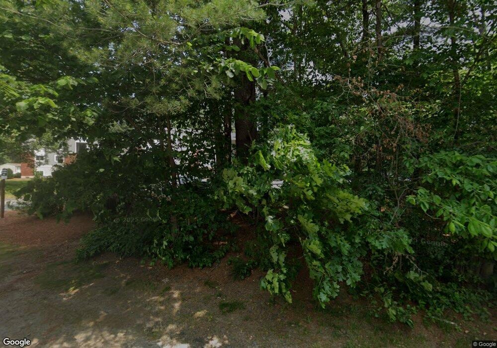 55D Constitution Dr unit 12, Londonderry, NH 03053 - photo 1