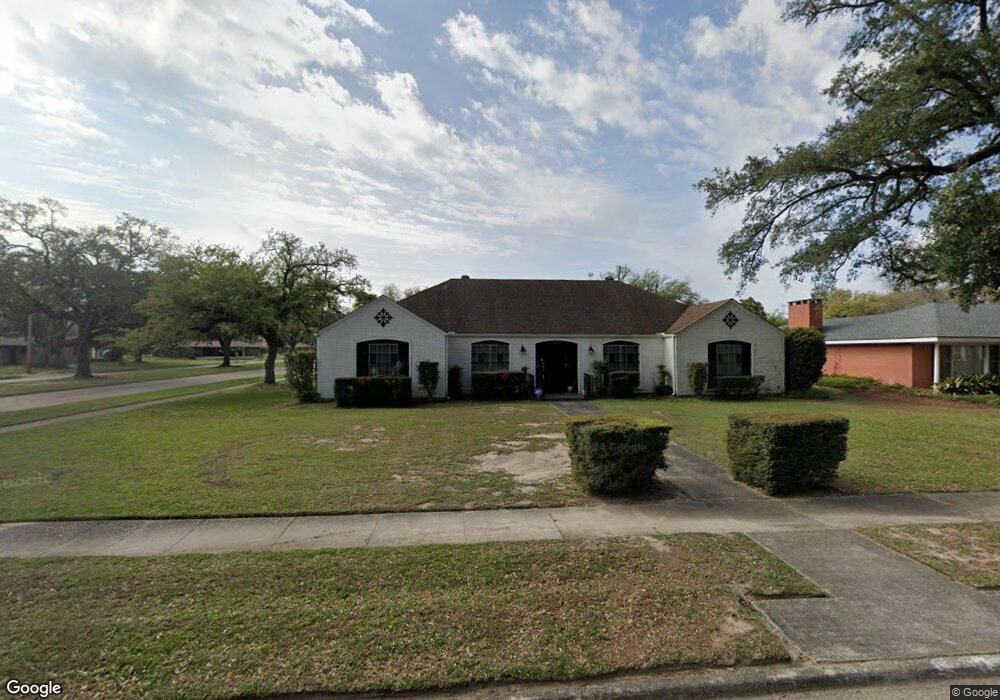 2132 22nd St, Lake Charles, LA 70601 - photo 1