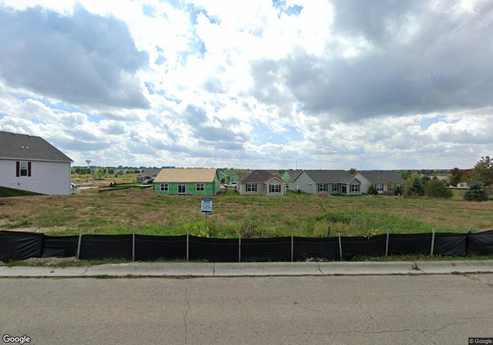 2031 Magenta Ln, Algonquin, IL 60102 - photo 1