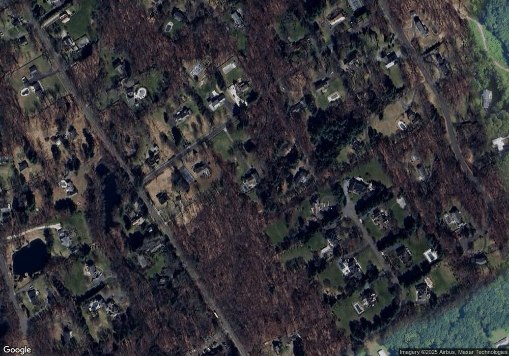 455 Hemlock Rd, Fairfield, CT 06824 - photo 1