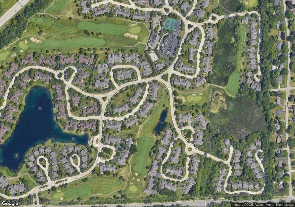 840 Edgemont Run unit Bldg-Unit, Bloomfield Hills, MI 48304 - photo 1