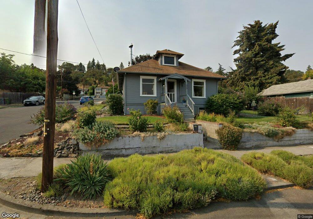 622 E 13th St, the Dalles, OR 97058 - photo 1