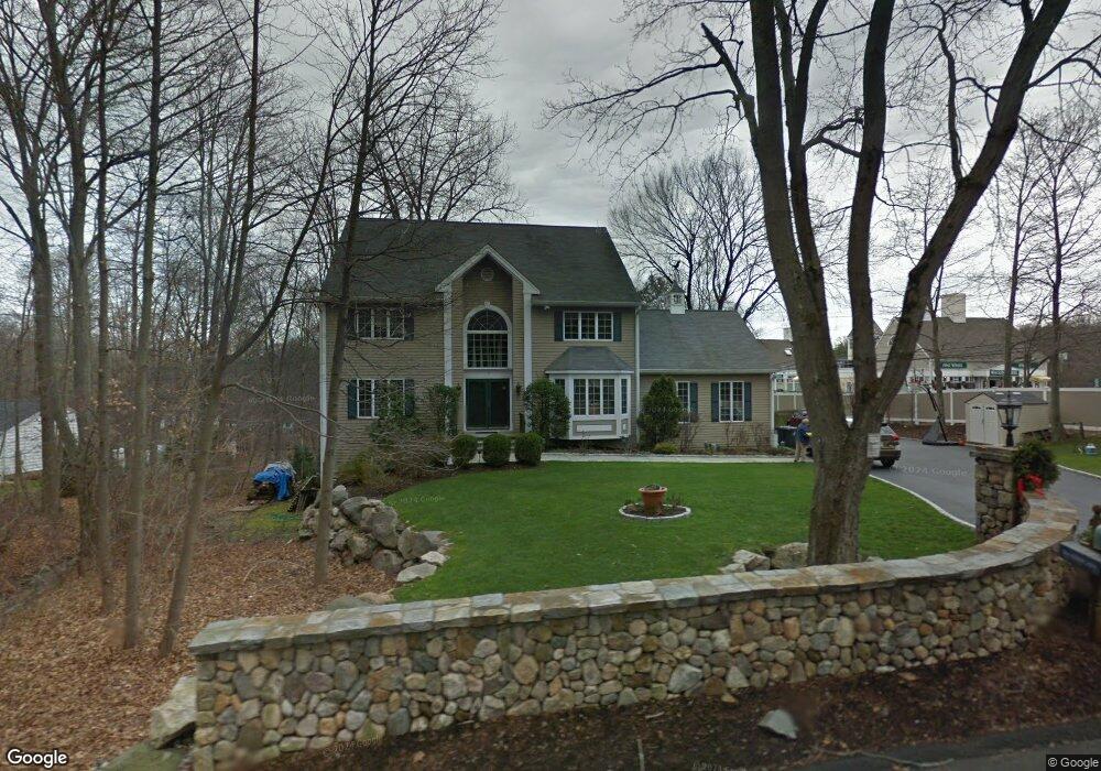 7 Pheasant Ln, Stamford, CT 06903 - photo 1