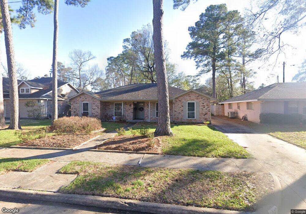 1047 Chamboard Ln, Houston, TX 77018 - photo 1