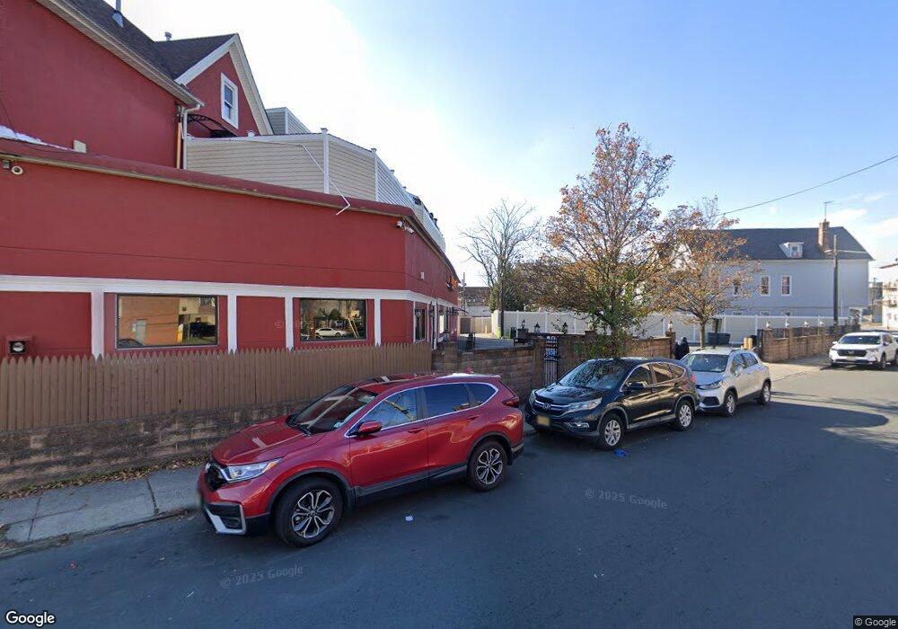 652 New Point Rd, Elizabeth, NJ 07206 - photo 1