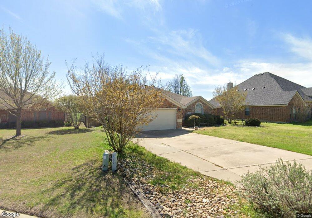 306 Wintergreen Ct, Weatherford, TX 76085 - photo 1