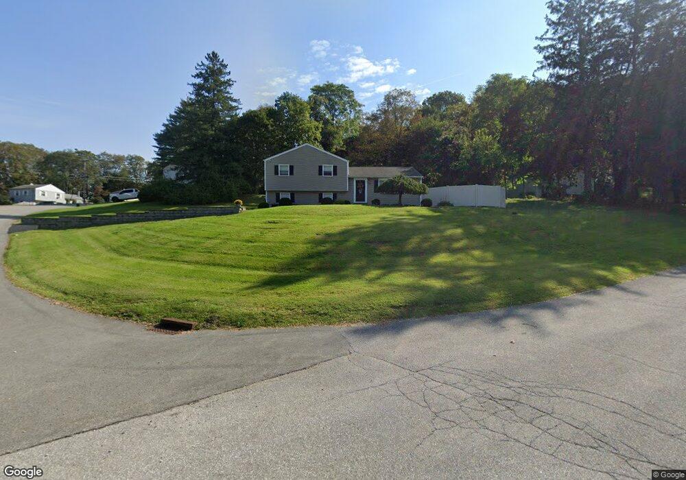 208 Varian Rd, Cortlandt Manor, NY 10567 - photo 1