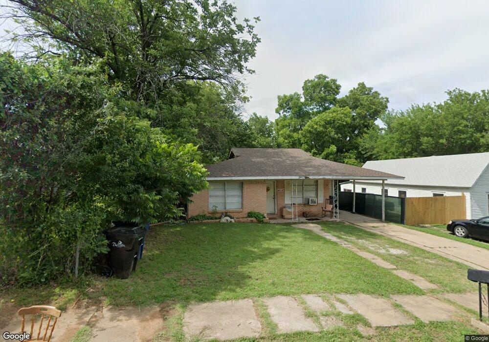 209 E Texas St, Denison, TX 75021 - photo 1