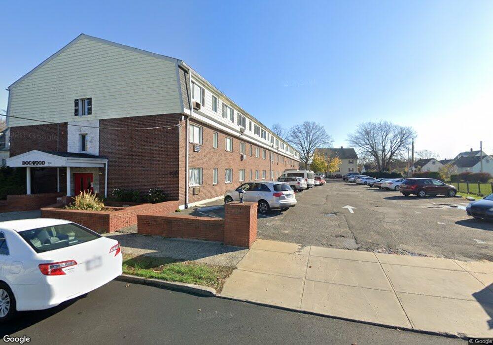 250 N Bishop Ave unit 23, Bridgeport, CT 06610 - photo 1