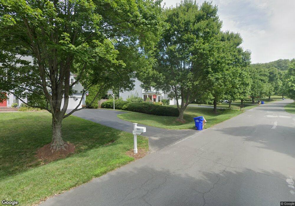 10235 Crosscut Way, Damascus, MD 20872 - photo 1