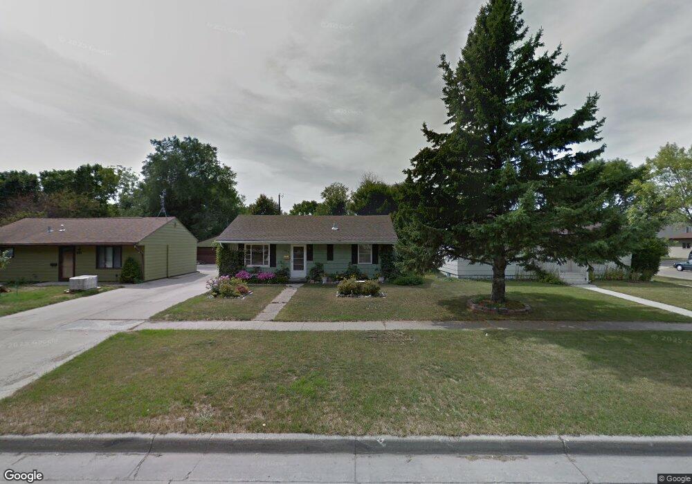 1605 16th St S, Fargo, ND 58103 - photo 1