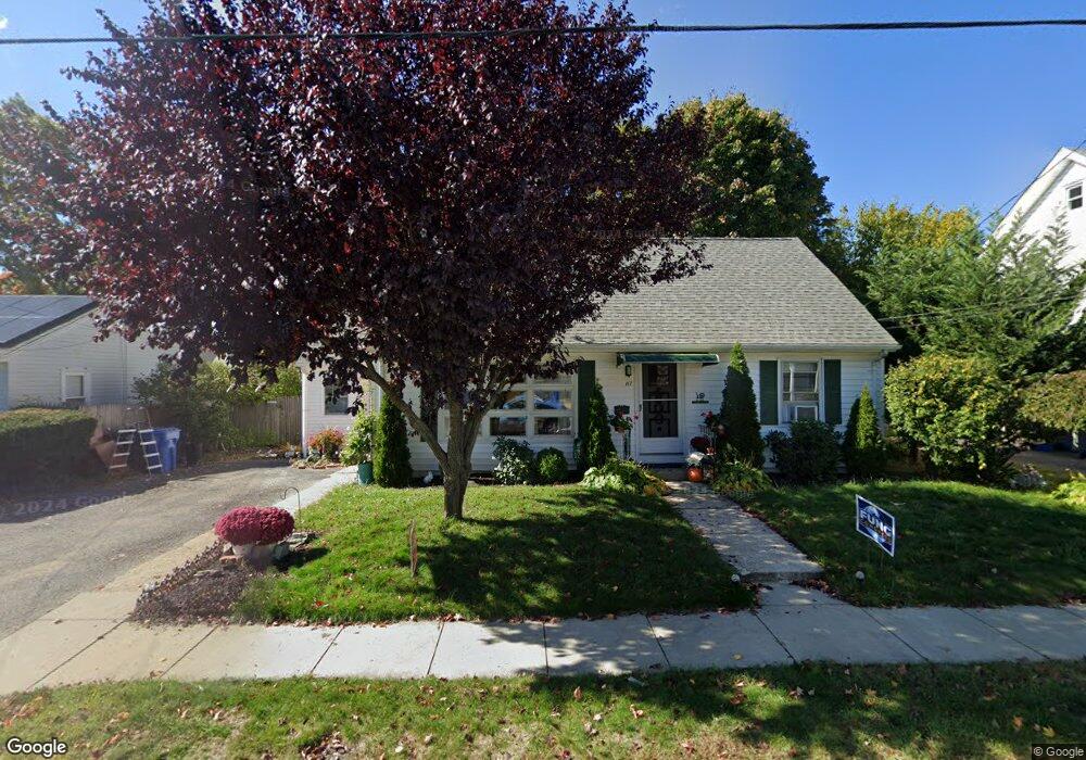 117 Forest Ave, Cranston, RI 02910 - photo 1