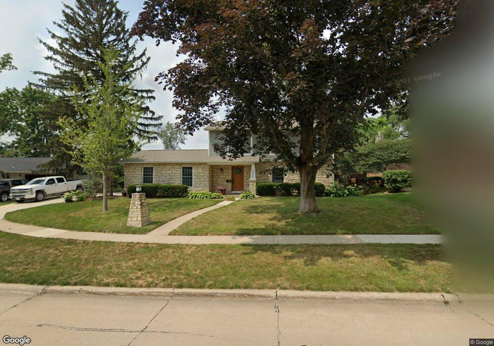 3215 Shasta Ct NE, Cedar Rapids, IA 52402 - photo 1