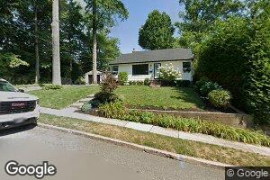 81 Grove St, Waldwick, NJ 07463
